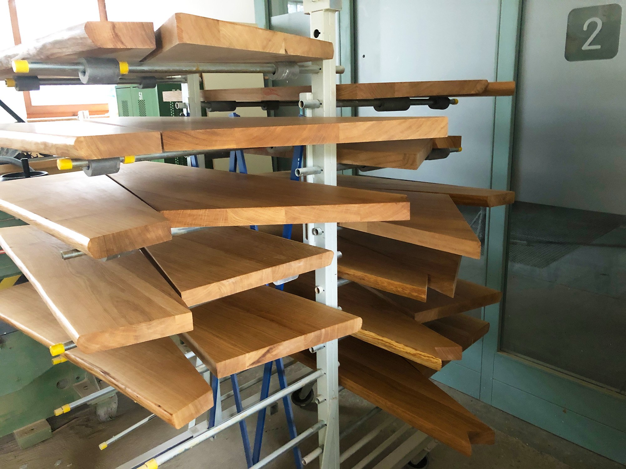 Treppenstufen aus Eiche, gewendelt, individuell gefertigt
